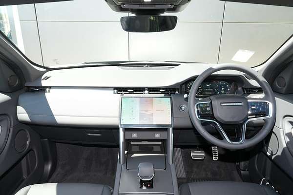 2025 Land Rover Discovery Sport P250 Dynamic SE L550