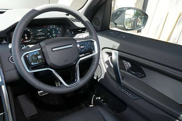2025 Land Rover Discovery Sport P250 Dynamic SE L550