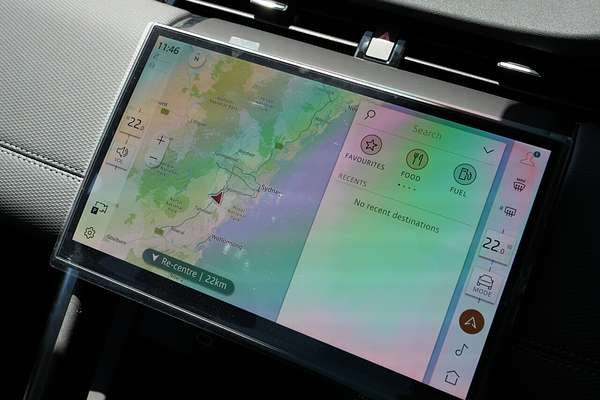 2025 Land Rover Discovery Sport P250 Dynamic SE L550