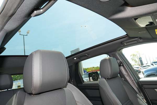 2025 Land Rover Discovery Sport P250 Dynamic SE L550