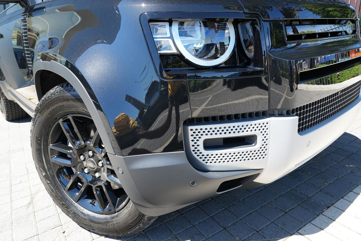 2025 Land Rover Defender 110 P400 S L663