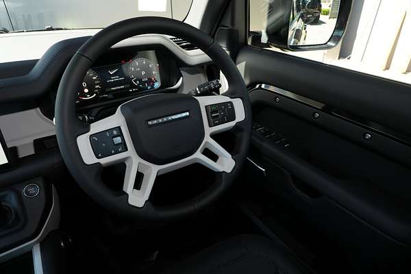 2025 Land Rover Defender 110 P400 S L663