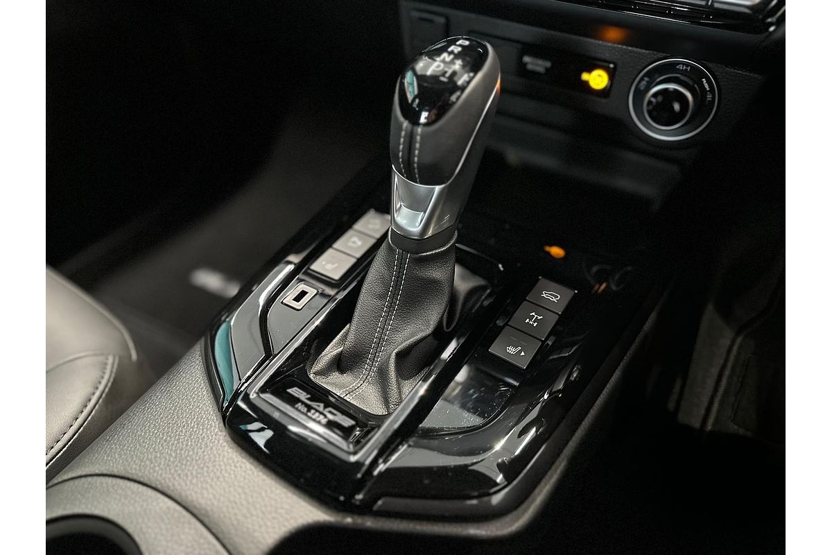 2025 Isuzu D-MAX BLADE 4X4