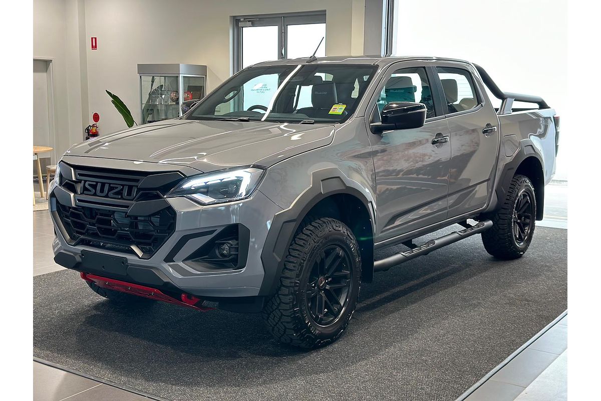2025 Isuzu D-MAX BLADE 4X4