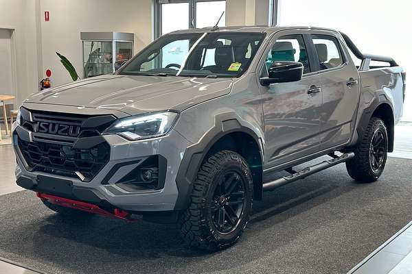 2025 Isuzu D-MAX BLADE 4X4