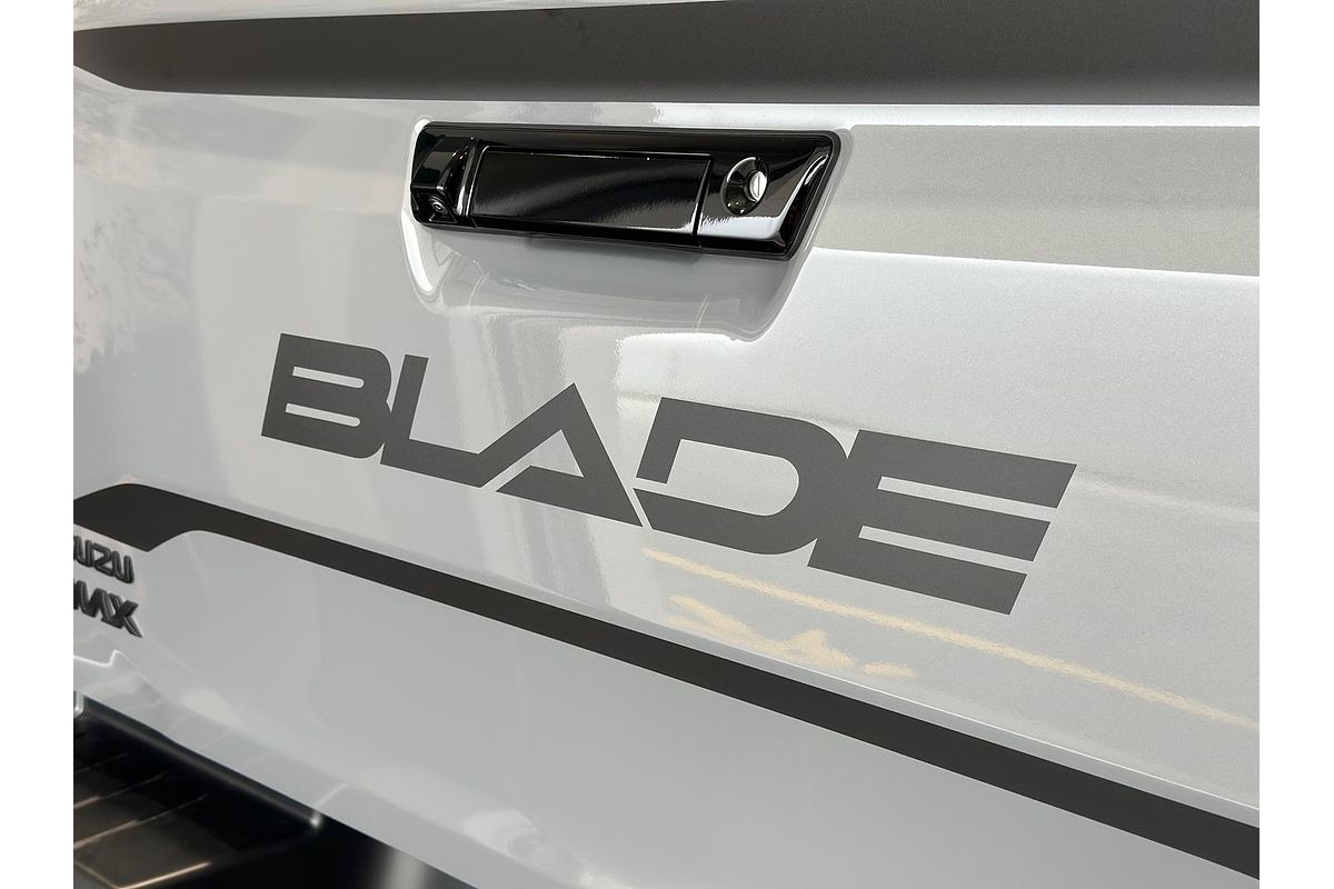 2025 Isuzu D-MAX BLADE 4X4