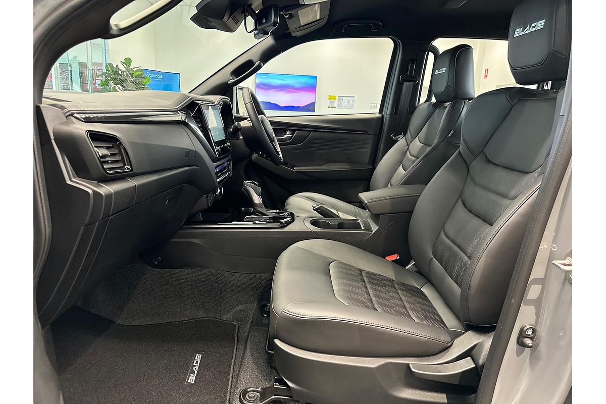 2025 Isuzu D-MAX BLADE 4X4