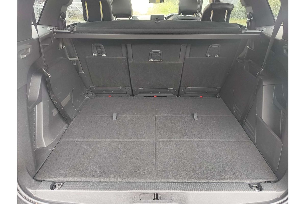 2018 Peugeot 5008 GT P87