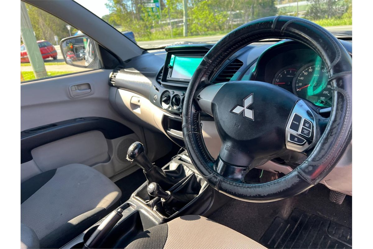 2009 Mitsubishi Triton GL-R MN 4X4