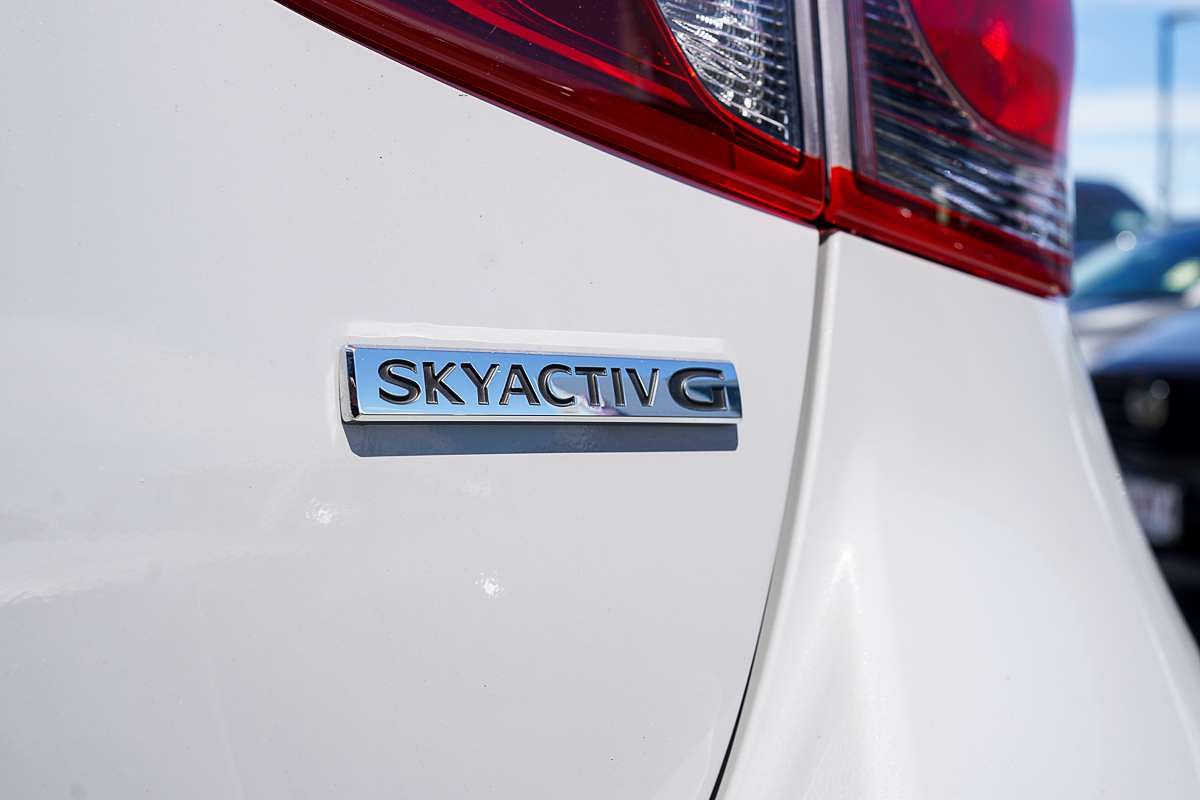 2025 Mazda 2 G15 Evolve DJ Series