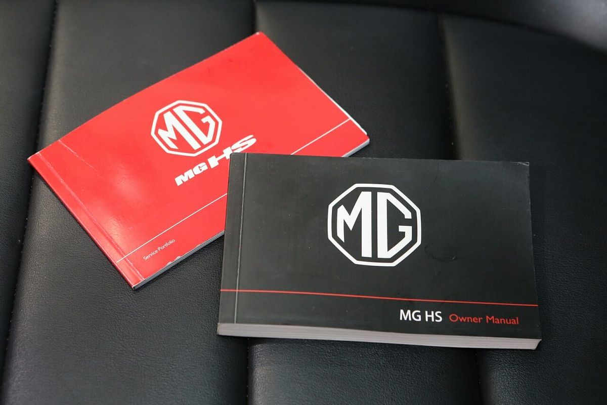 2024 MG HS Vibe SAS23