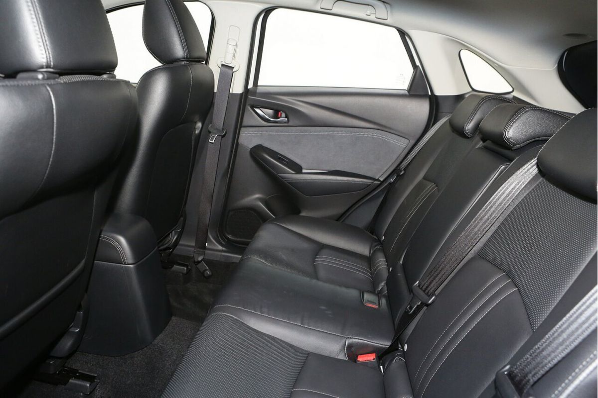 2023 Mazda CX-3 Akari DK