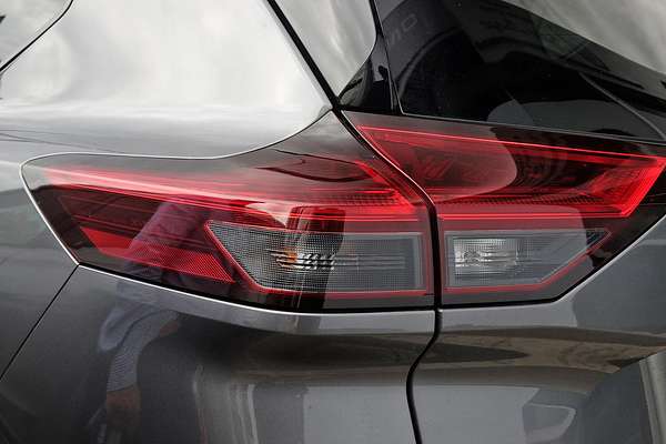 2024 Nissan X-TRAIL ST-L T33