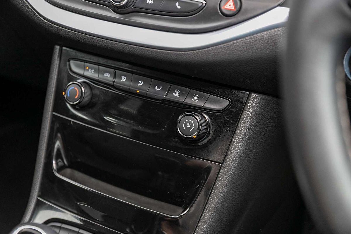 2017 Holden Astra RS BK