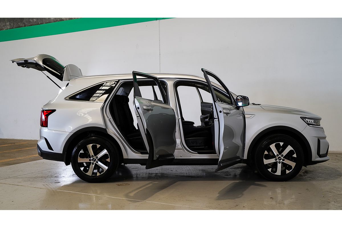 2022 Kia Sorento Sport MQ4