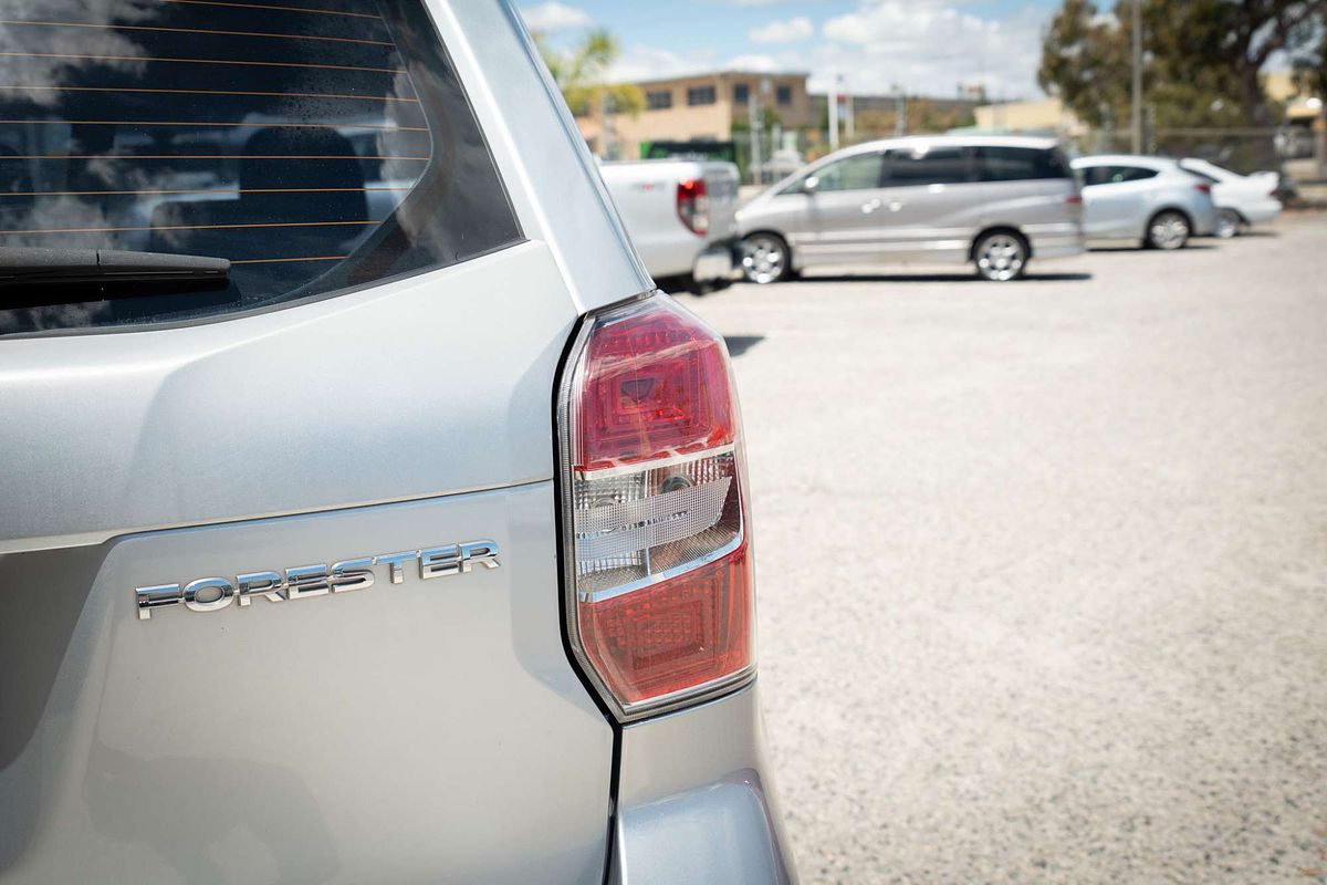 2014 Subaru Forester 2.5i S4