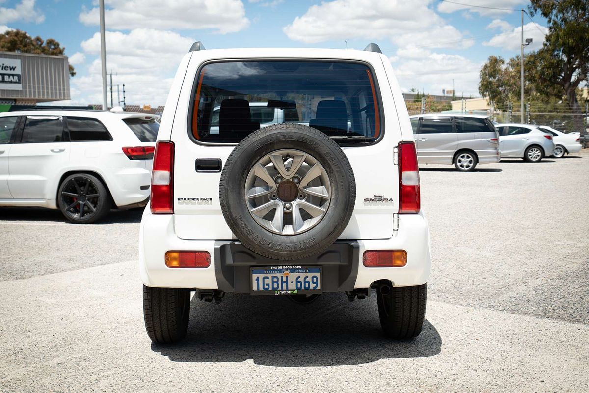 2016 Suzuki Jimny Sierra SN413 T6