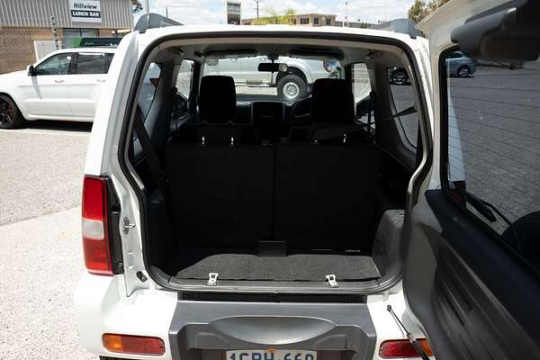 2016 Suzuki Jimny Sierra SN413 T6