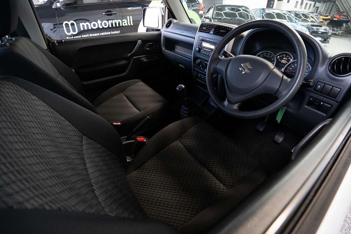 2016 Suzuki Jimny Sierra SN413 T6