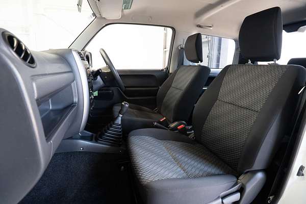 2016 Suzuki Jimny Sierra SN413 T6