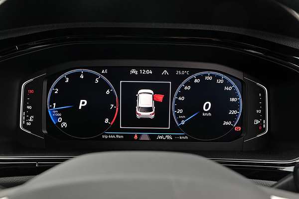 2025 Volkswagen T-Roc 140TSI R-Line D11