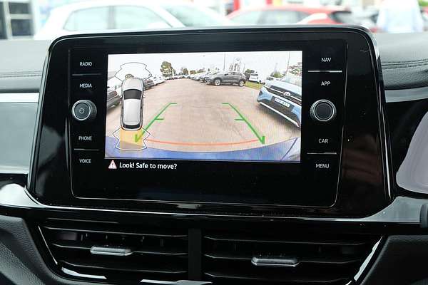 2025 Volkswagen T-Roc 140TSI R-Line D11