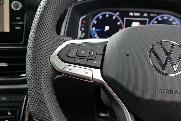 2025 Volkswagen T-Roc 140TSI R-Line D11