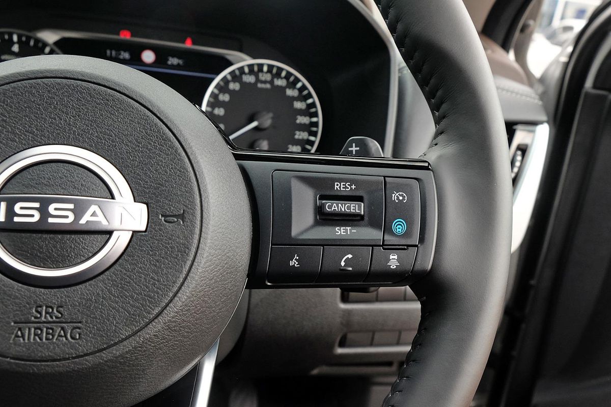 2025 Nissan X-TRAIL ST-L T33