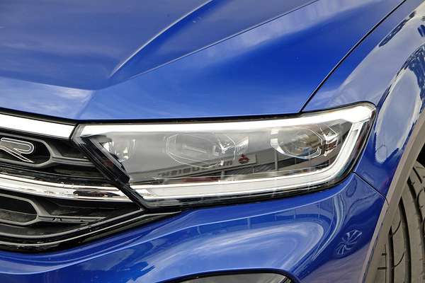 2025 Volkswagen T-Roc 140TSI R-Line D11