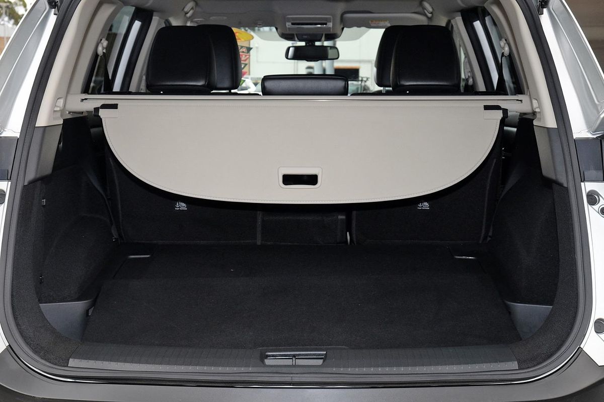 2025 Nissan X-TRAIL ST-L T33