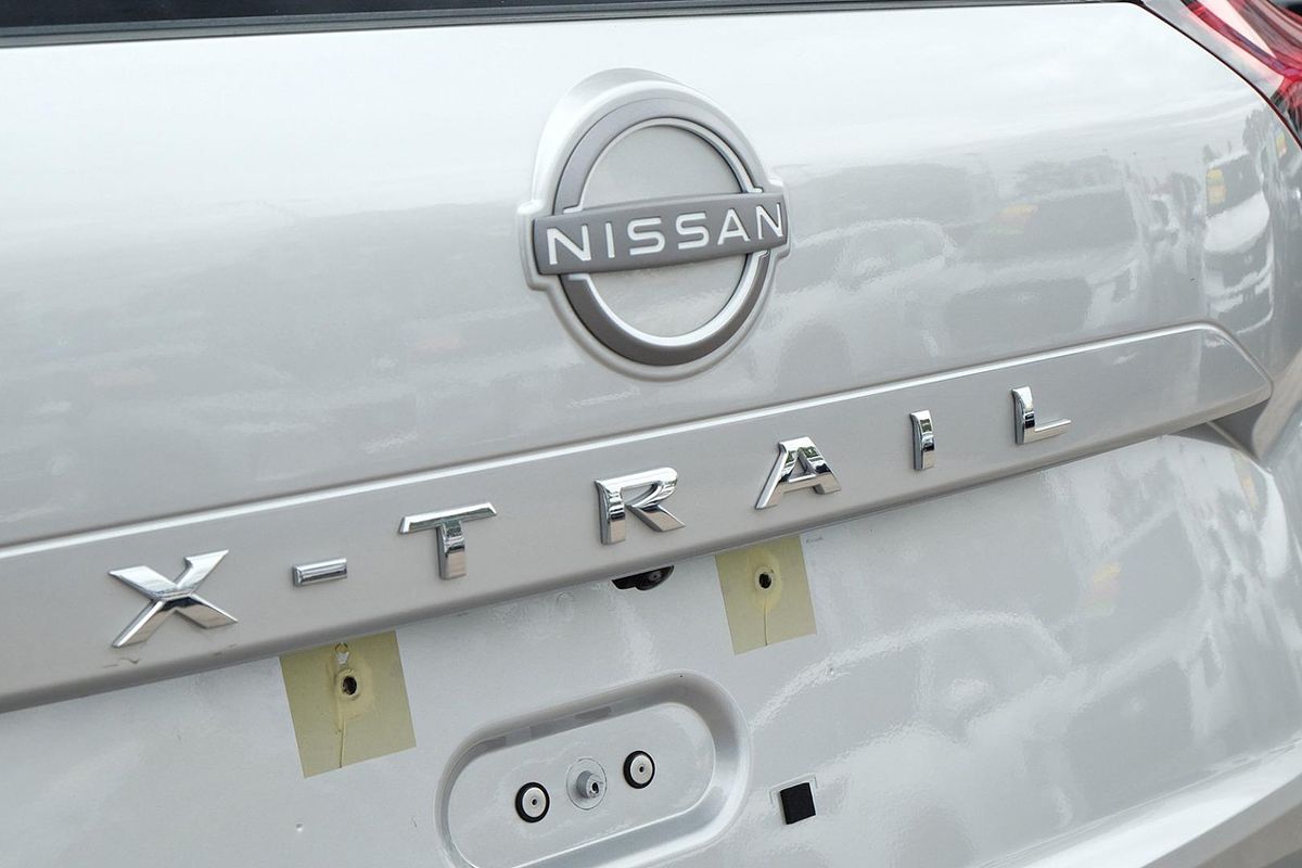 2025 Nissan X-TRAIL ST-L T33