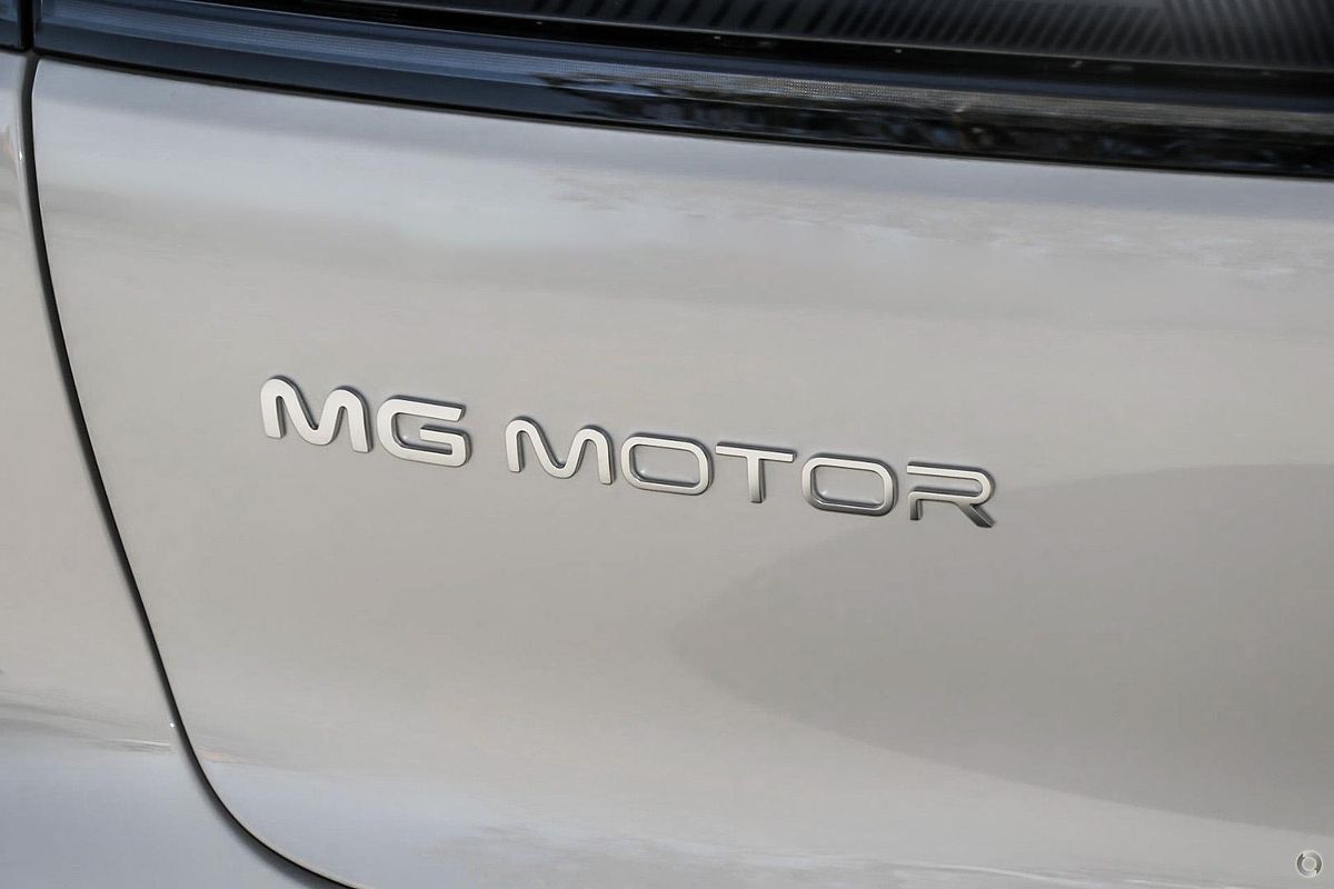 2025 MG IM6 Performance S12L