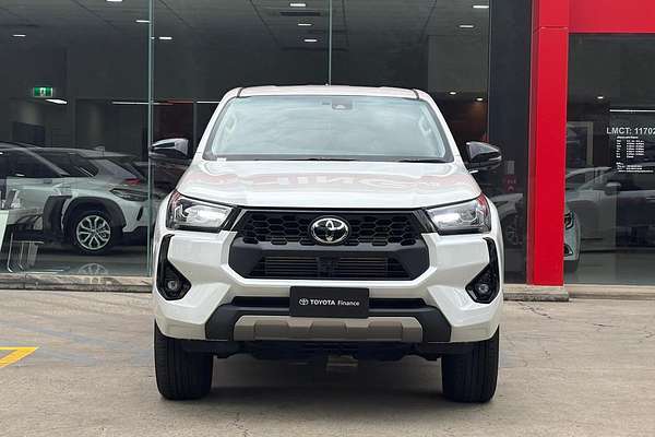 2024 Toyota Hilux SR5 GUN126R