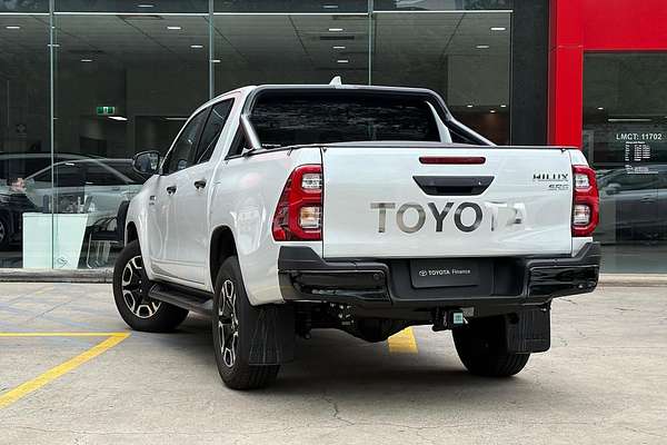 2024 Toyota Hilux SR5 GUN126R