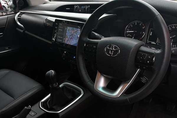 2024 Toyota Hilux SR5 GUN126R