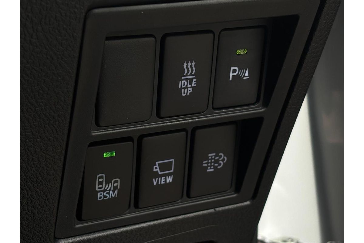 2024 Toyota Hilux SR5 GUN126R