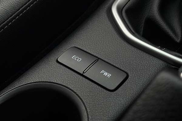 2024 Toyota Hilux SR5 GUN126R