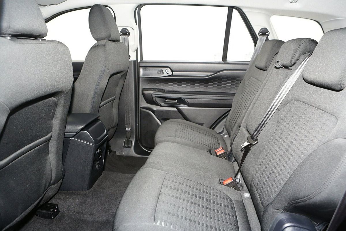 2024 Ford Everest Ambiente 2.0L