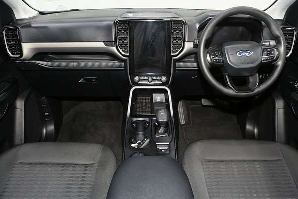 2024 Ford Everest Ambiente 2.0L