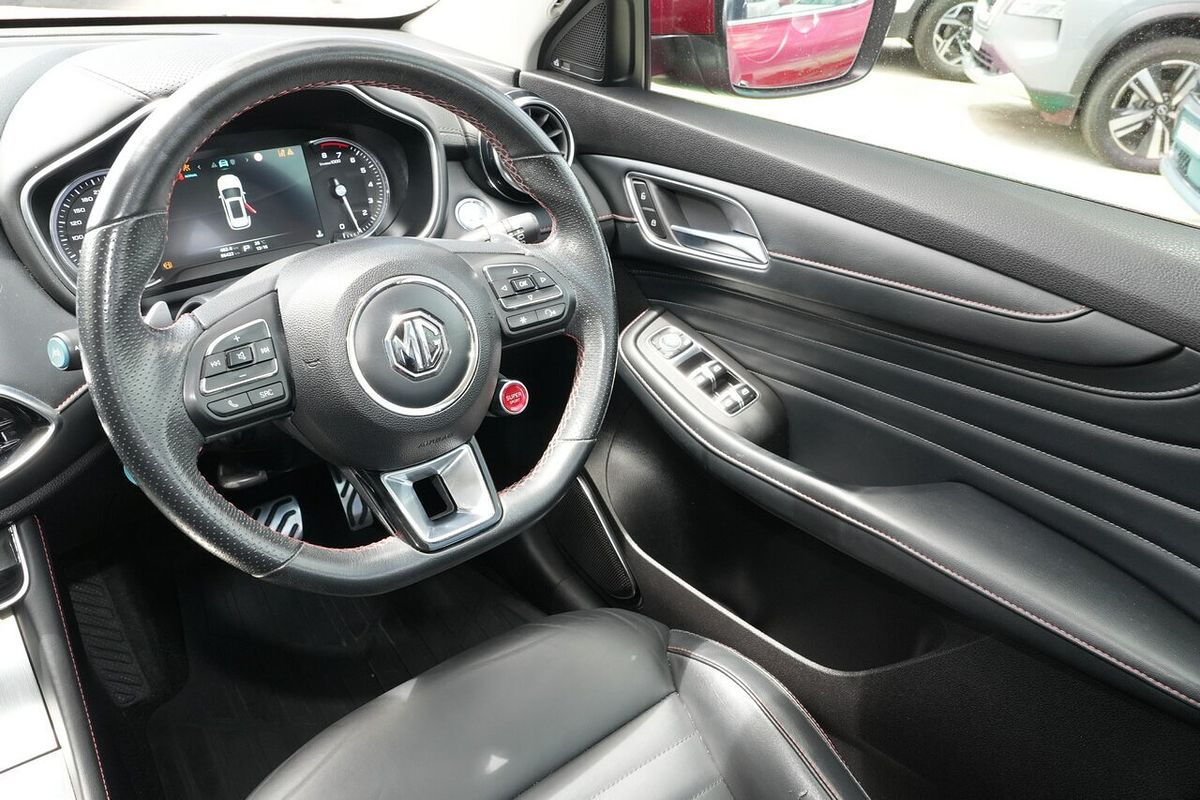 2020 MG HS Essence SAS23