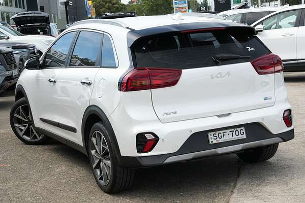 2021 Kia Niro Hybrid Sport DE
