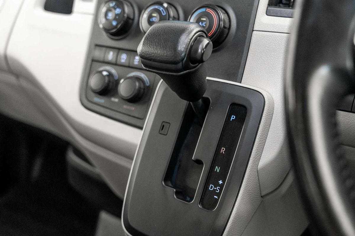 2022 Toyota Hiace Commuter GDH322R ELWB High Roof