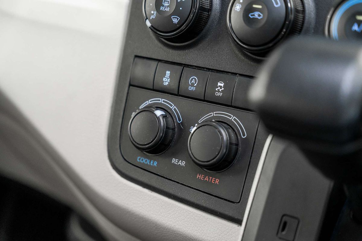 2022 Toyota Hiace Commuter GDH322R ELWB High Roof