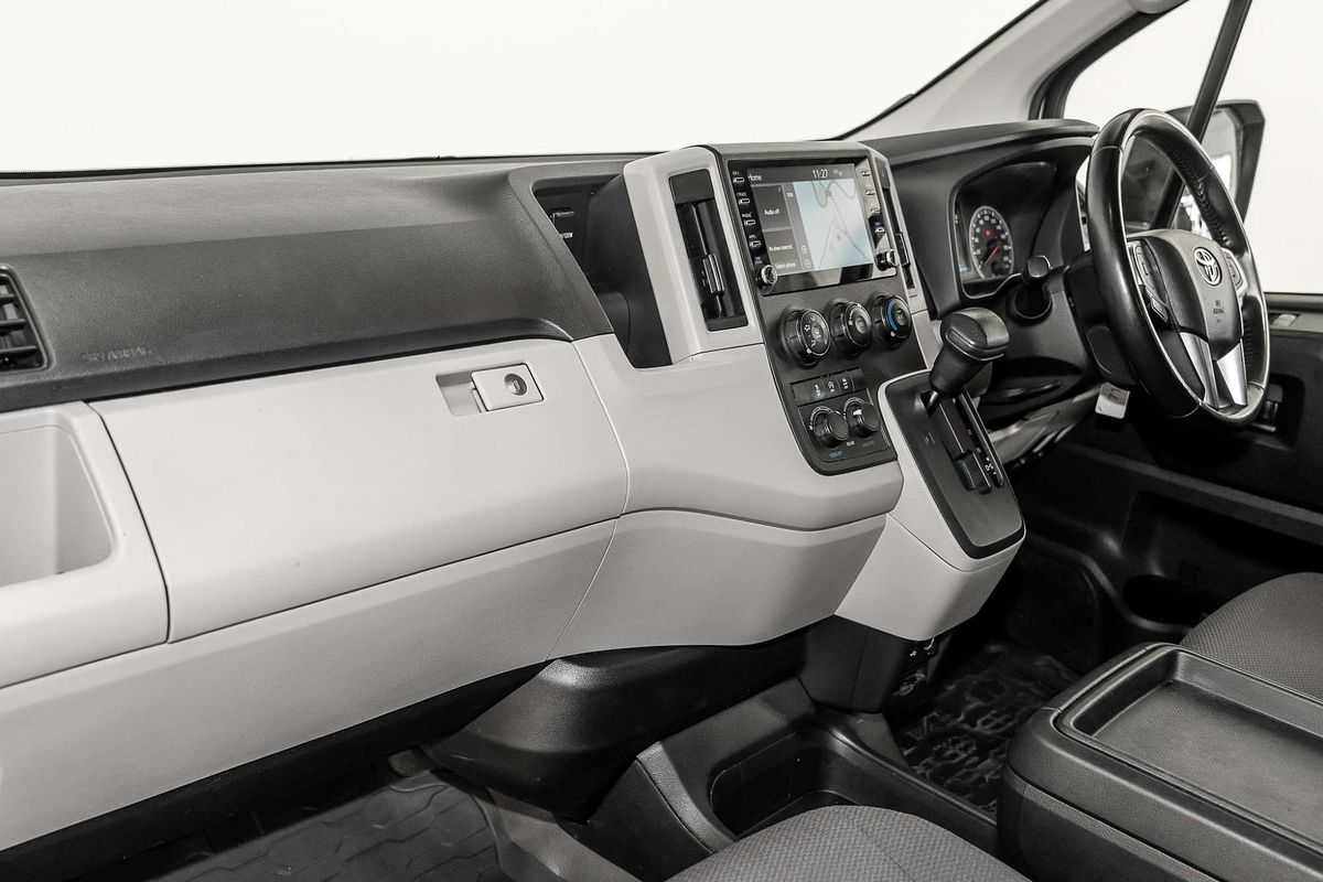 2022 Toyota Hiace Commuter GDH322R ELWB High Roof