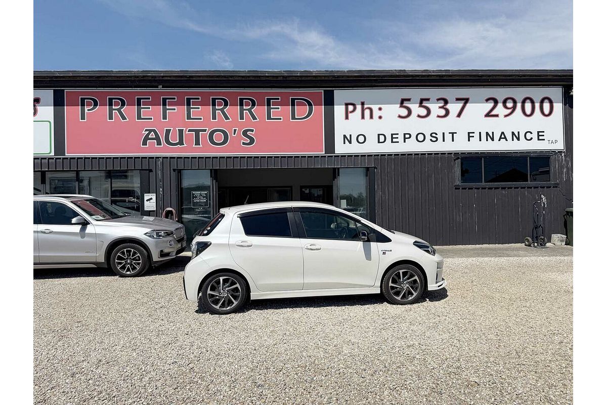 2019 Toyota VITZ F (HYBRID) NHP130