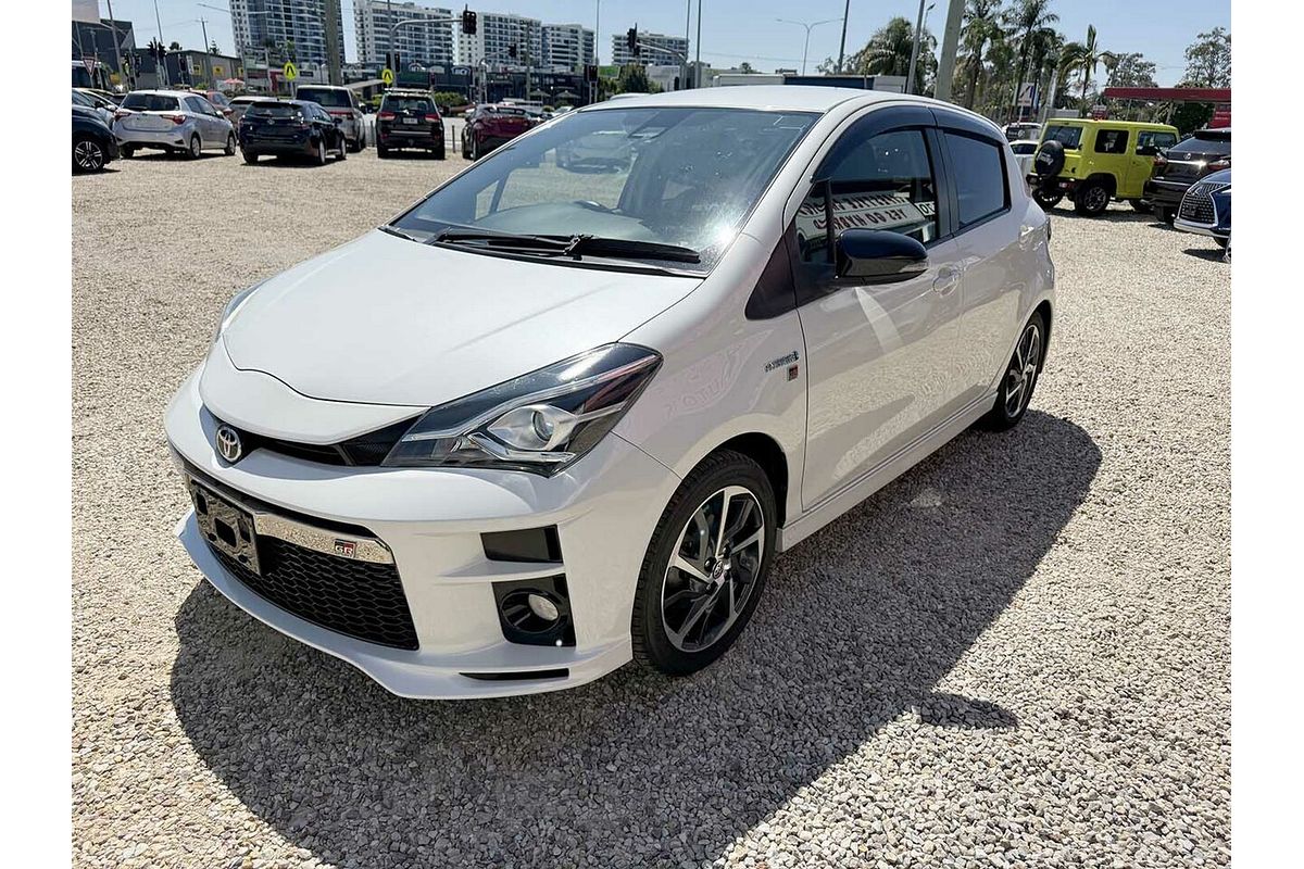 2019 Toyota VITZ F (HYBRID) NHP130
