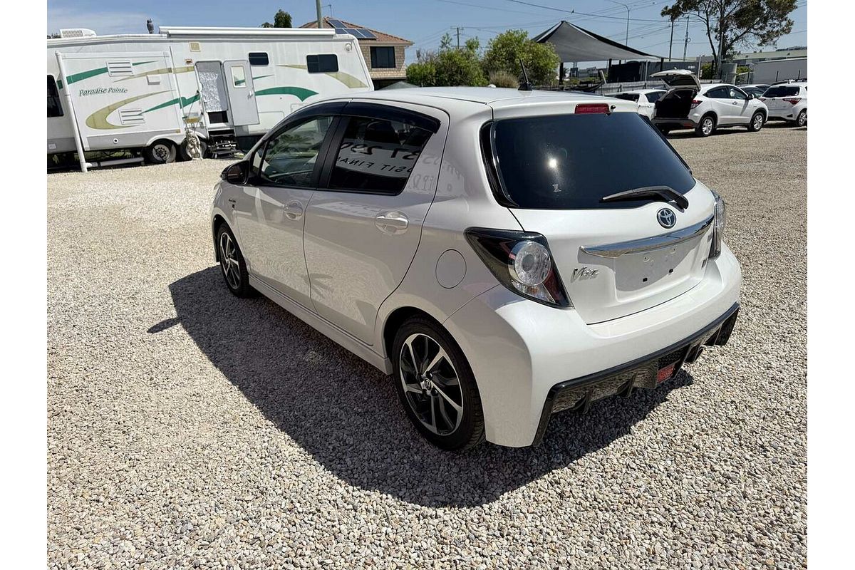 2019 Toyota VITZ F (HYBRID) NHP130