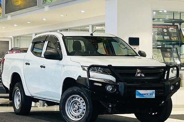 2021 Mitsubishi Triton GLX ADAS MR 4X4