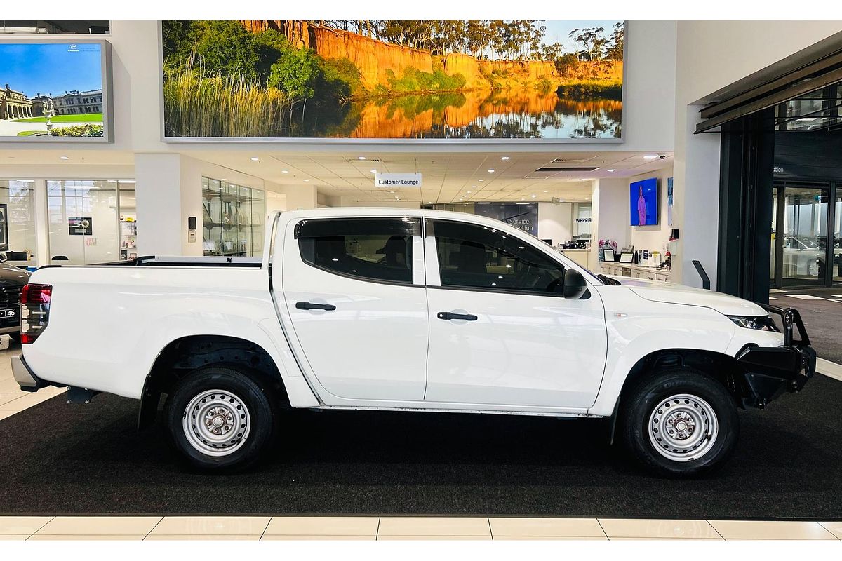 2021 Mitsubishi Triton GLX ADAS MR 4X4