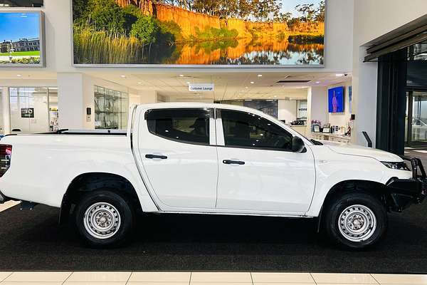 2021 Mitsubishi Triton GLX ADAS MR 4X4